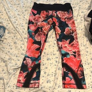 lululemon running capri in gorgeous rose print